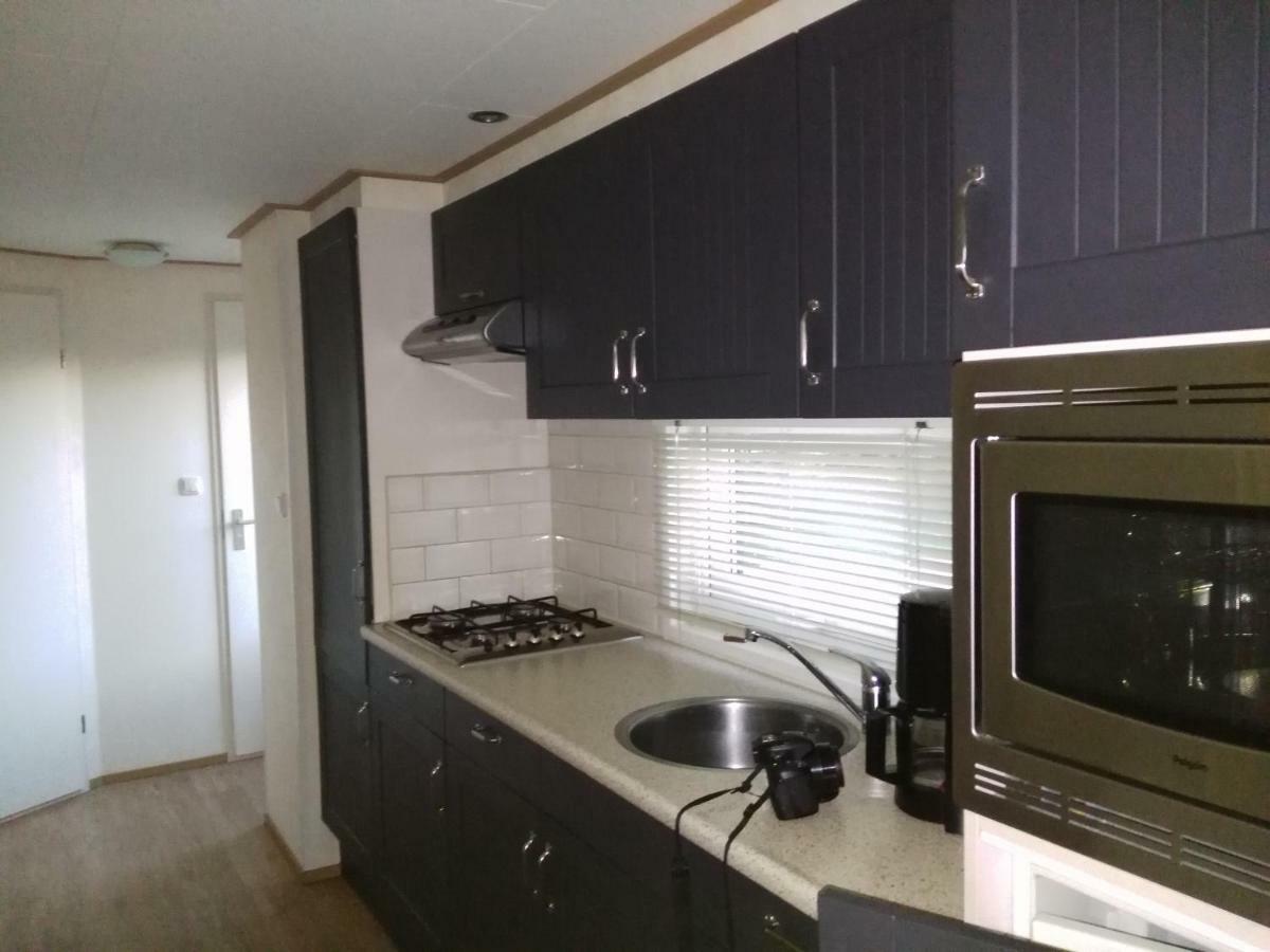 Chalet Seazon R23 Buren  Buitenkant foto